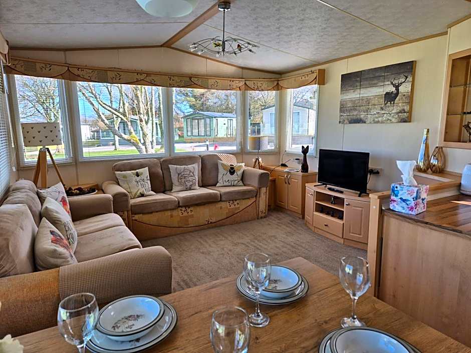 24 The Beeches Caravan Park