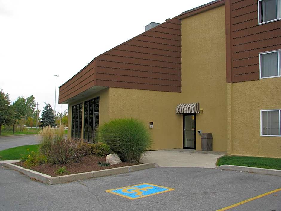 Travelodge by Wyndham Ottawa East