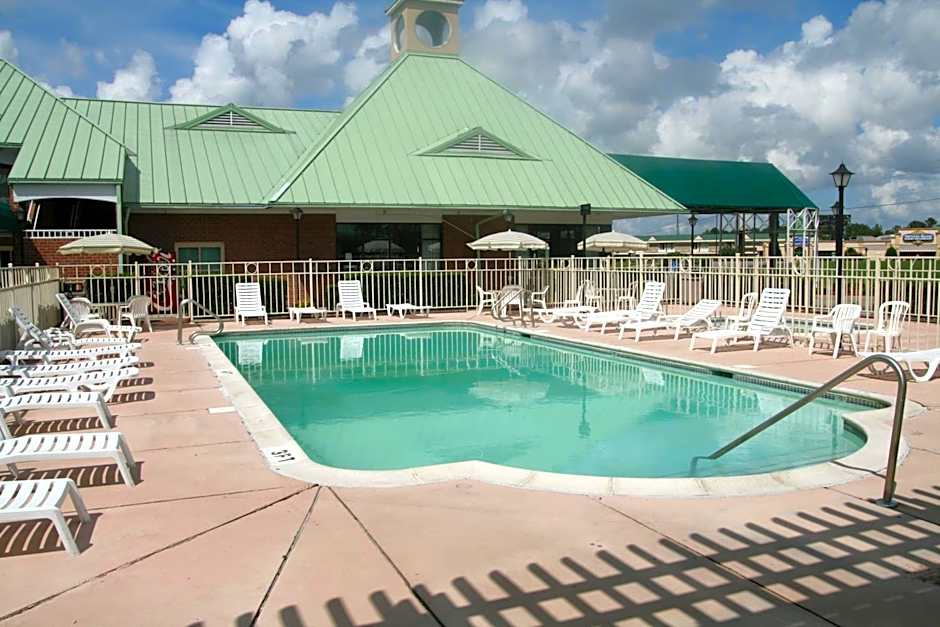 Days Inn by Wyndham Petersburg/South Fort Lee
