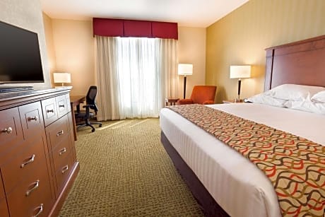 Deluxe King Room - High Floor