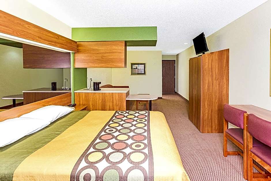 Super 8 by Wyndham Parker/SE Denver Area