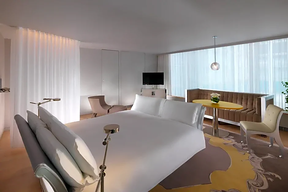Sanderson London