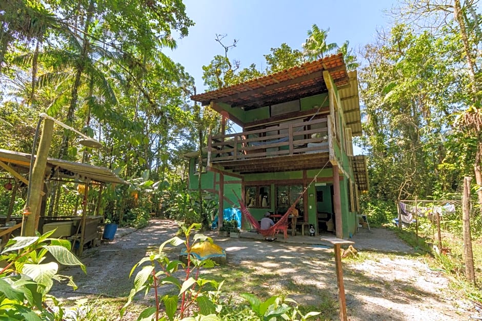 Hostel e Camping Rio das Pedras