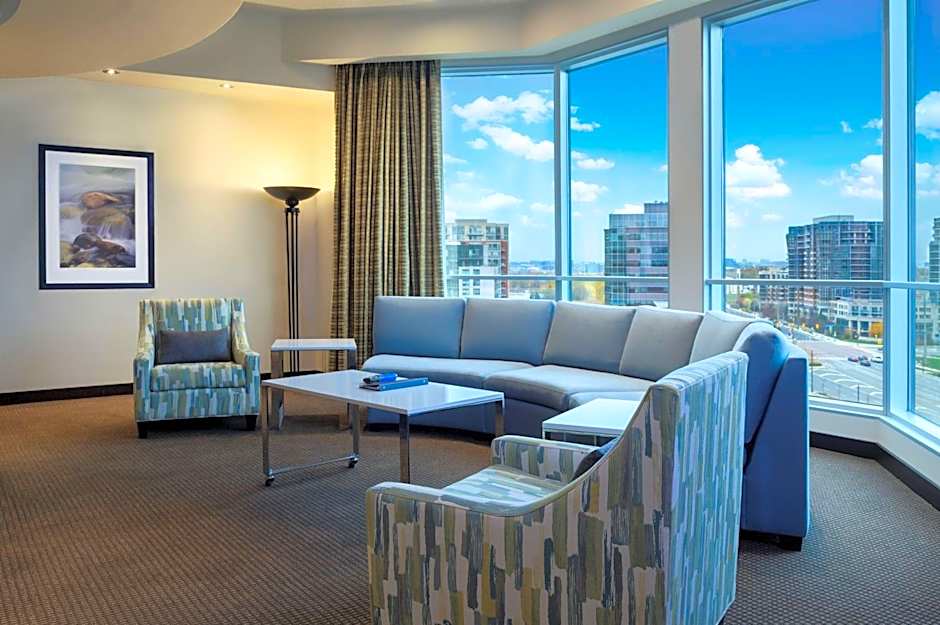 Hilton Suites Toronto/Markham Conference Center And Spa