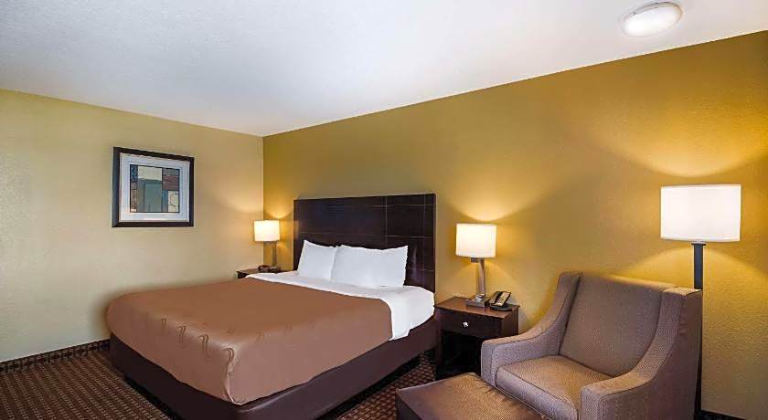 Quality Inn Des Moines North