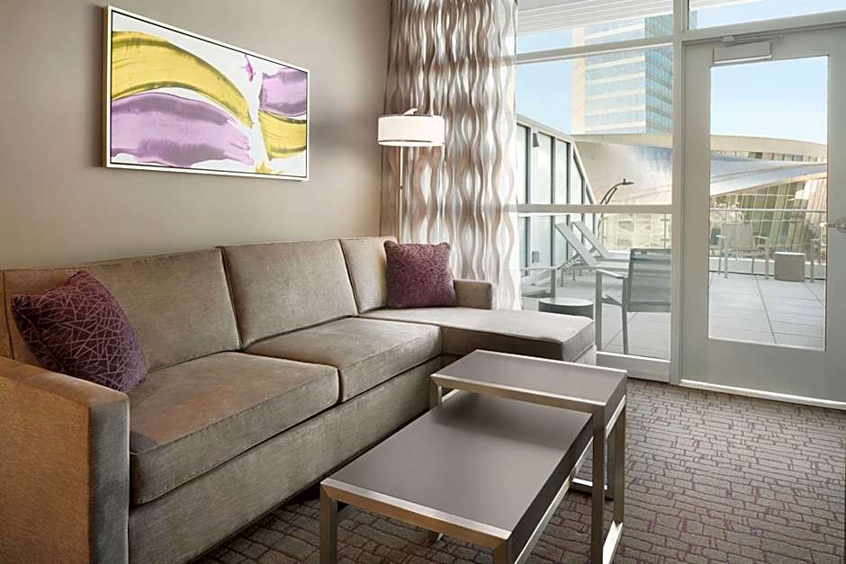 Embassy Suites by Hilton Charlotte Uptown