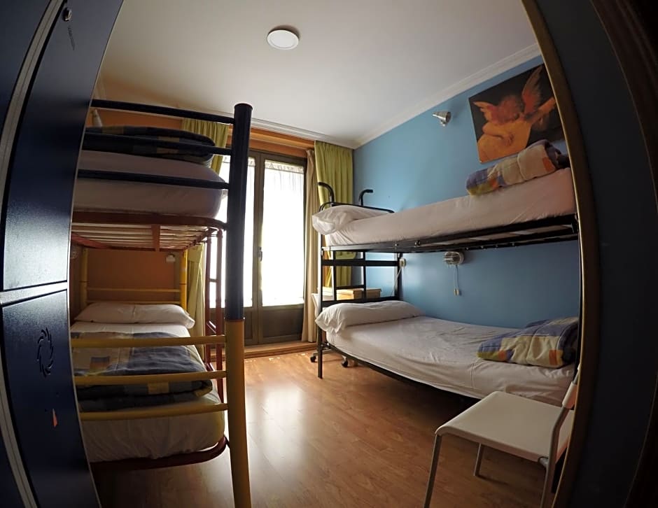 Hostel RC Miguel Angel