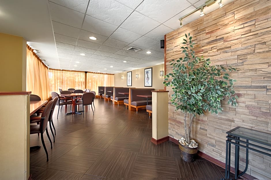 Wyndham Garden-newark Airport