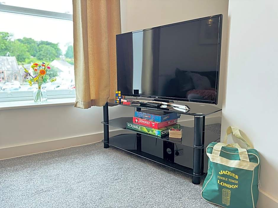 The Courtyard, 4 - Bed, Sleeps 6, Pets Welcome