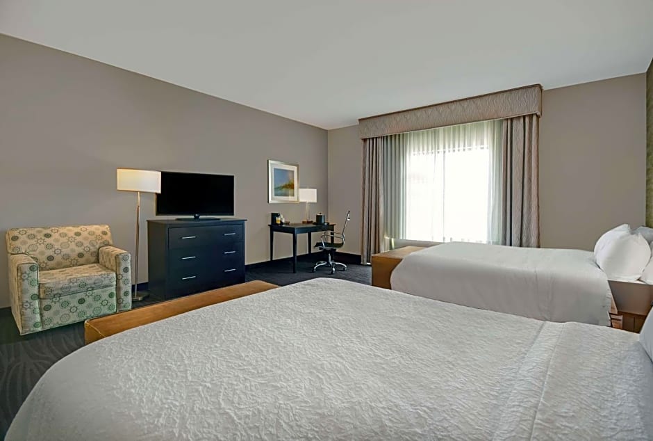 Hampton Inn By Hilton And Suites Robbinsville