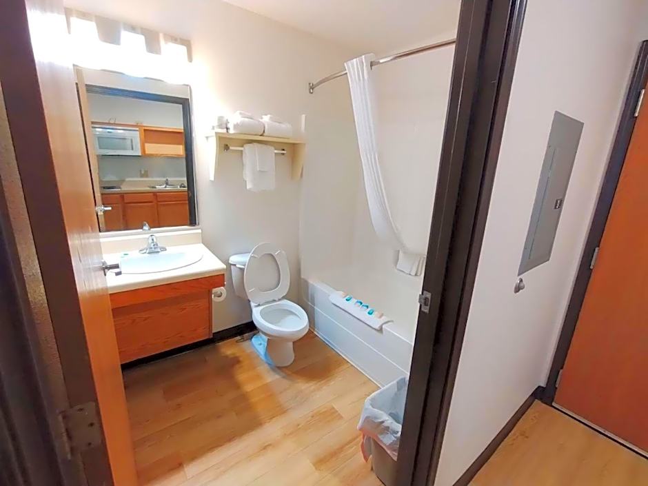 WoodSpring Suites Asheville - Biltmore West