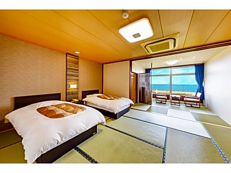 Japanese-Style Twin Room with Sea View - Non-Smoking