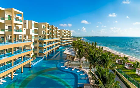 Generations Riviera Maya Family Resort - Catamaran, Aqua Nick & More Inclusive 