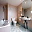 Hotel Mercure Paris Ouest Saint-Germain