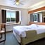 Microtel Inn & Suites by Wyndham Eagle River/Anchorage Are