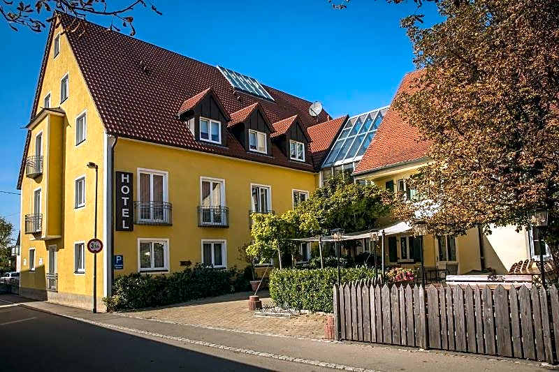 Neumaiers Hirsch Gasthof & Landhotel