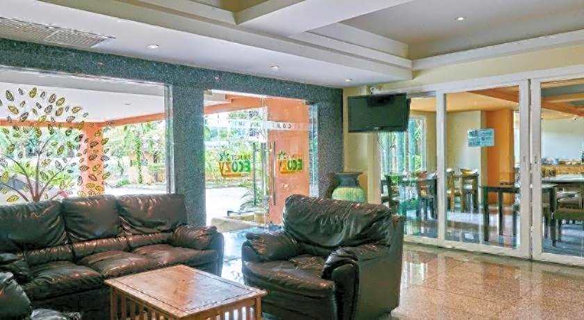 Phuket Ecozy Hotel