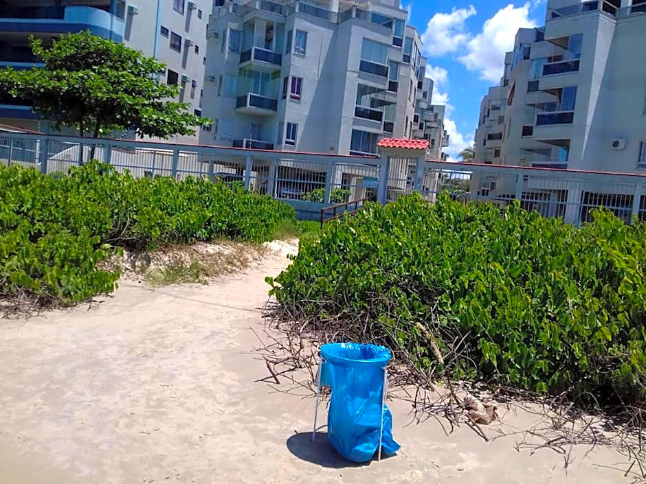 Itapema-Meia Praia- 3 quartos - Frente Mar!