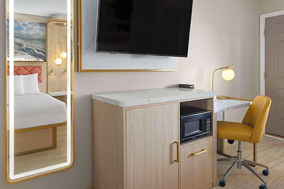 The Vibes Hotel, Trademark Collection by Wyndham