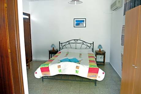 Apartment (4 Adults)