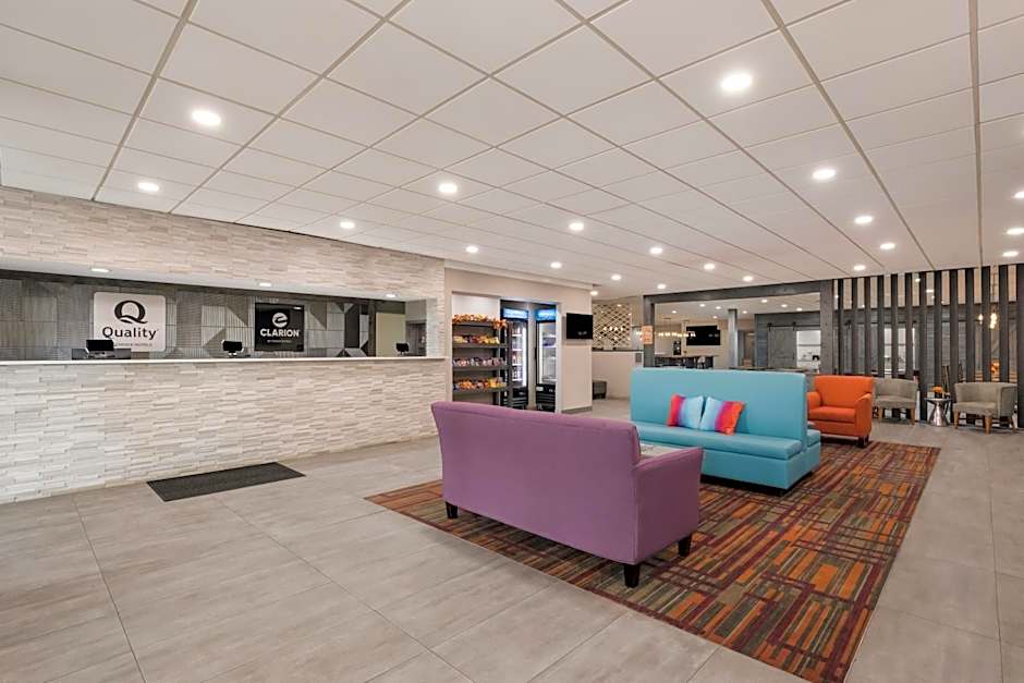 Clarion Hotel And Conference Center - Joliet