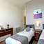 OYO Shanklin Beach Hotel