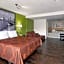 Super 8 by Wyndham Youngstown/Girard