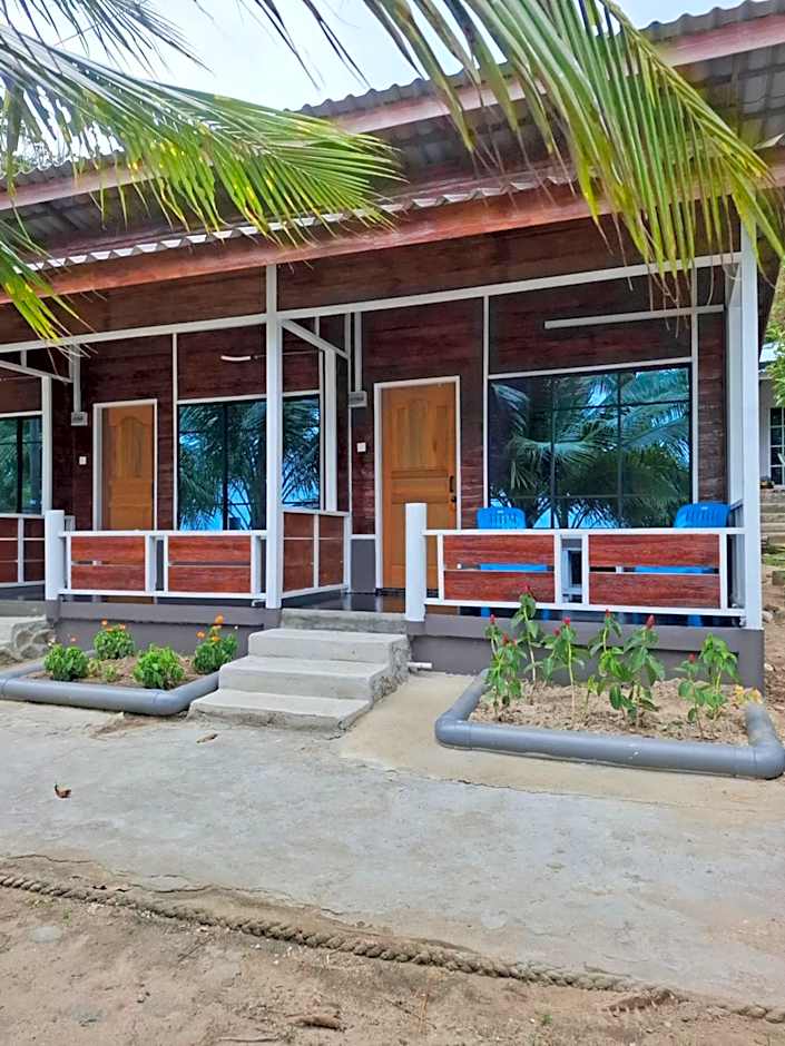 Ella's Place Salang Tioman