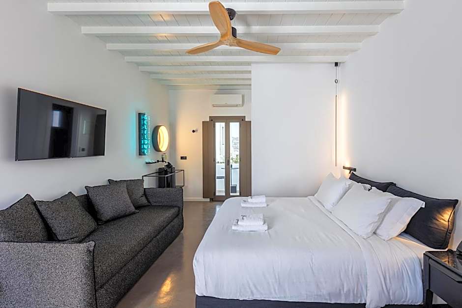 She Mykonos - The Residency