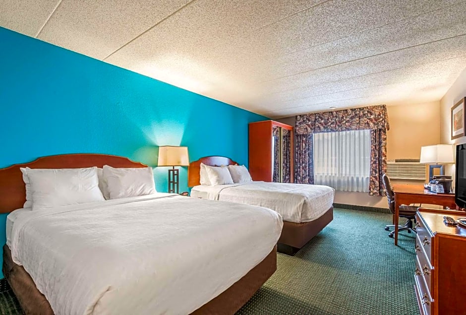 Clarion Hotel And Convention Center Baraboo