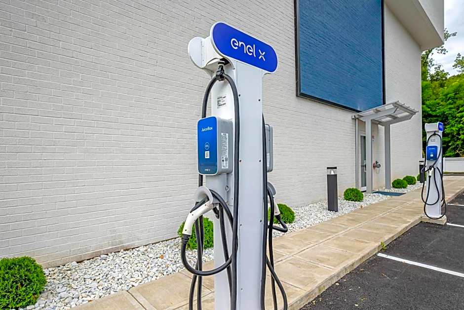 Blue - A Modern Hotel, an Ascend Collection Hotel