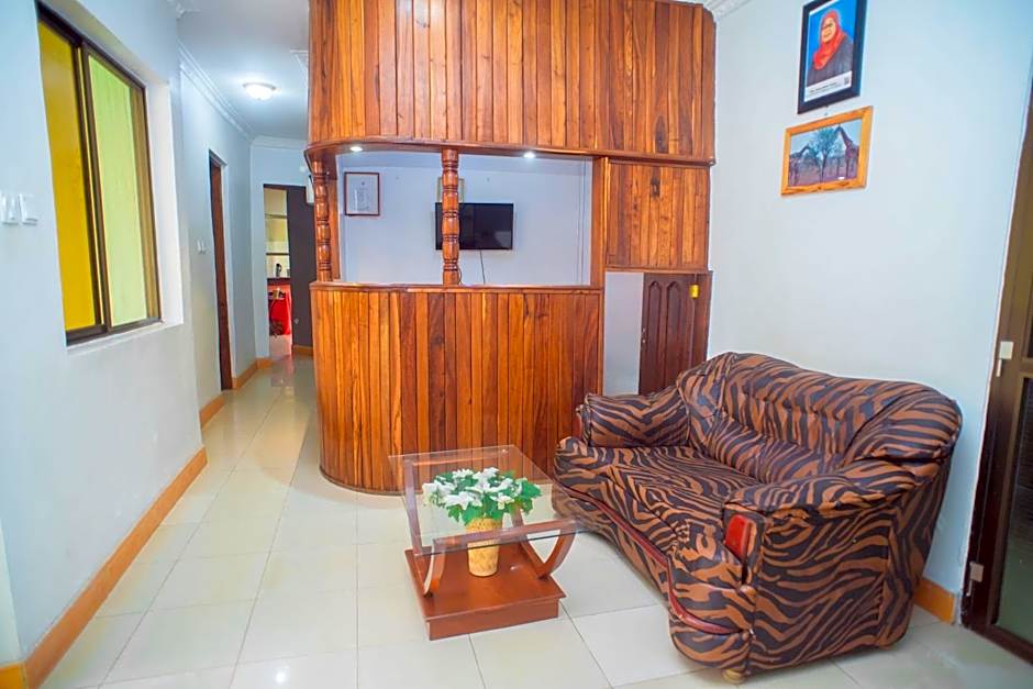 Arusha Giraffe Lodge
