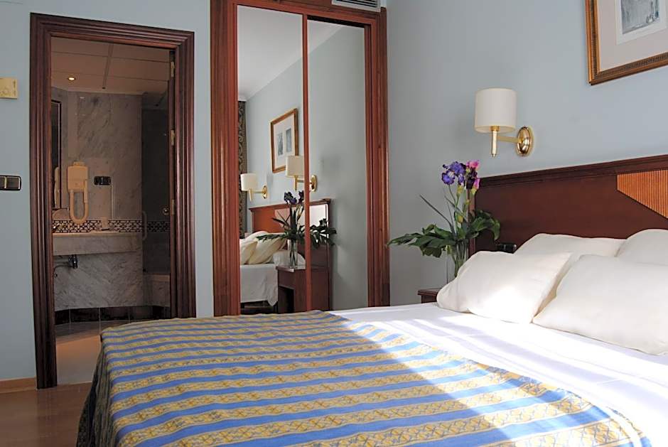 Photo 1 of 5 of Junior Suite, Terrace