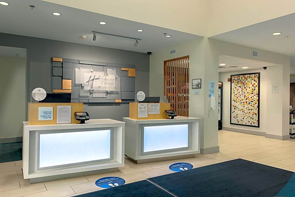 Holiday Inn Express Hotel & Suites Binghamton University-Vestal By IHG