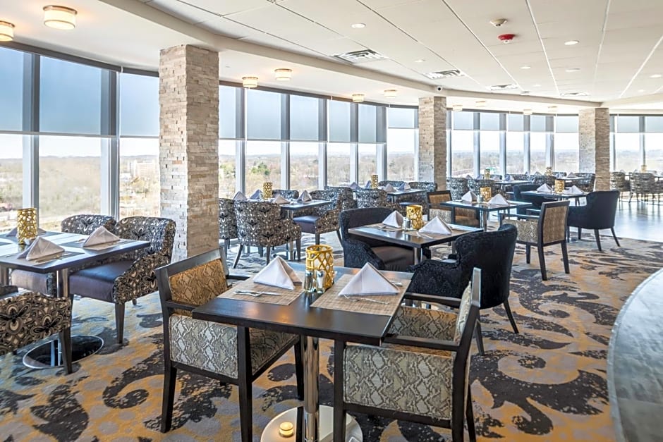 Crowne Plaza Saddlebrook By IHG