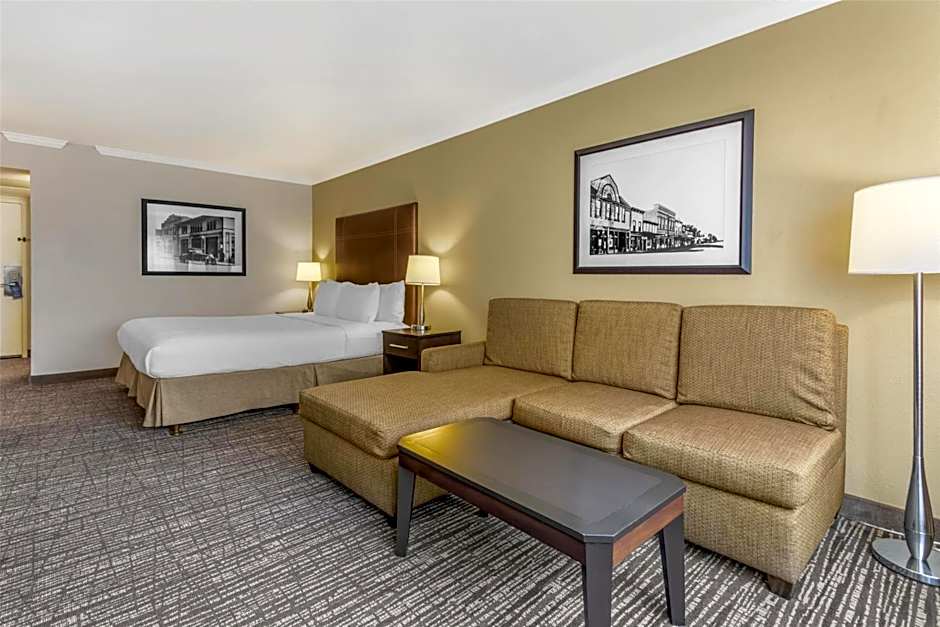 Best Western Plus Garden Court Inn