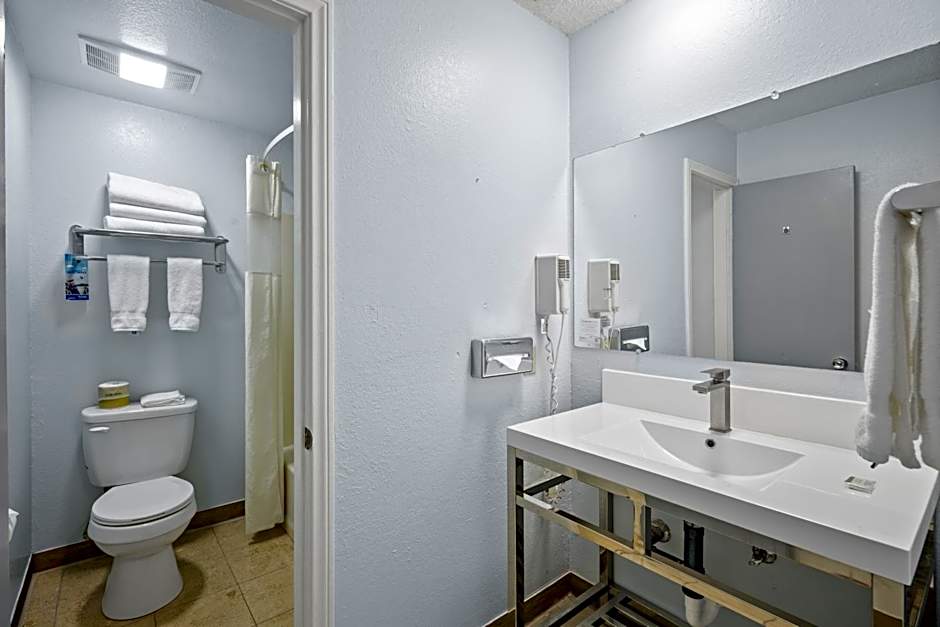 Sol Springs Inn