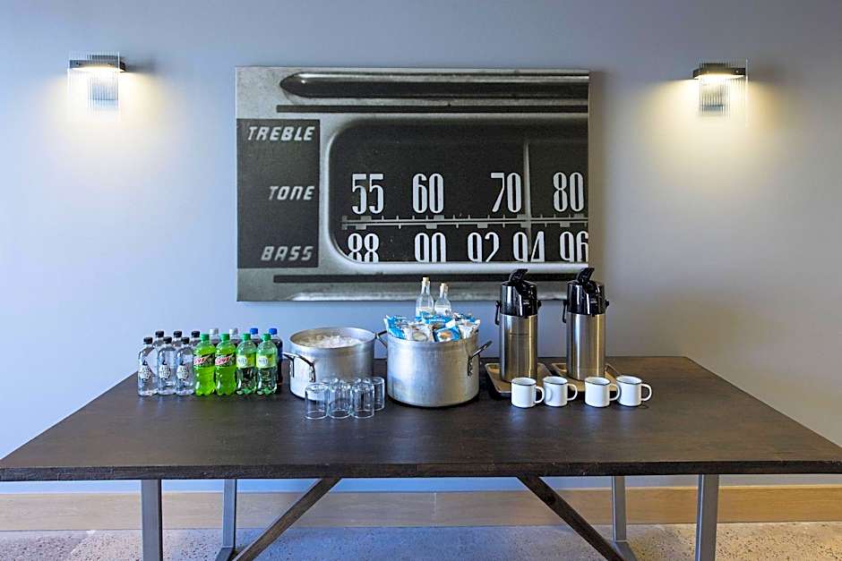 Moxy by Marriott Phoenix Tempe/ASU Area