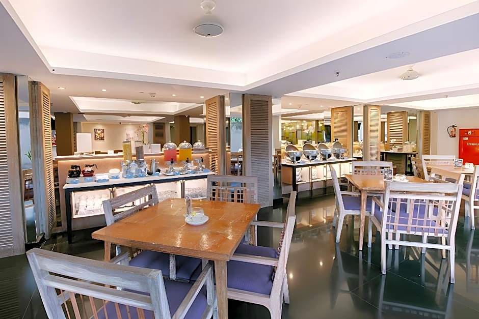 Kuta Beach Hotel