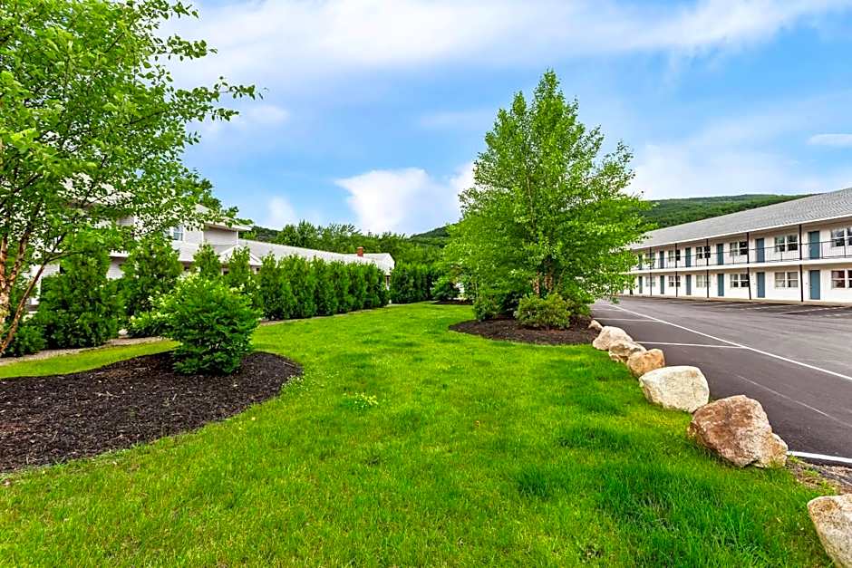 Quality Inn & Suites Gorham White Mountains