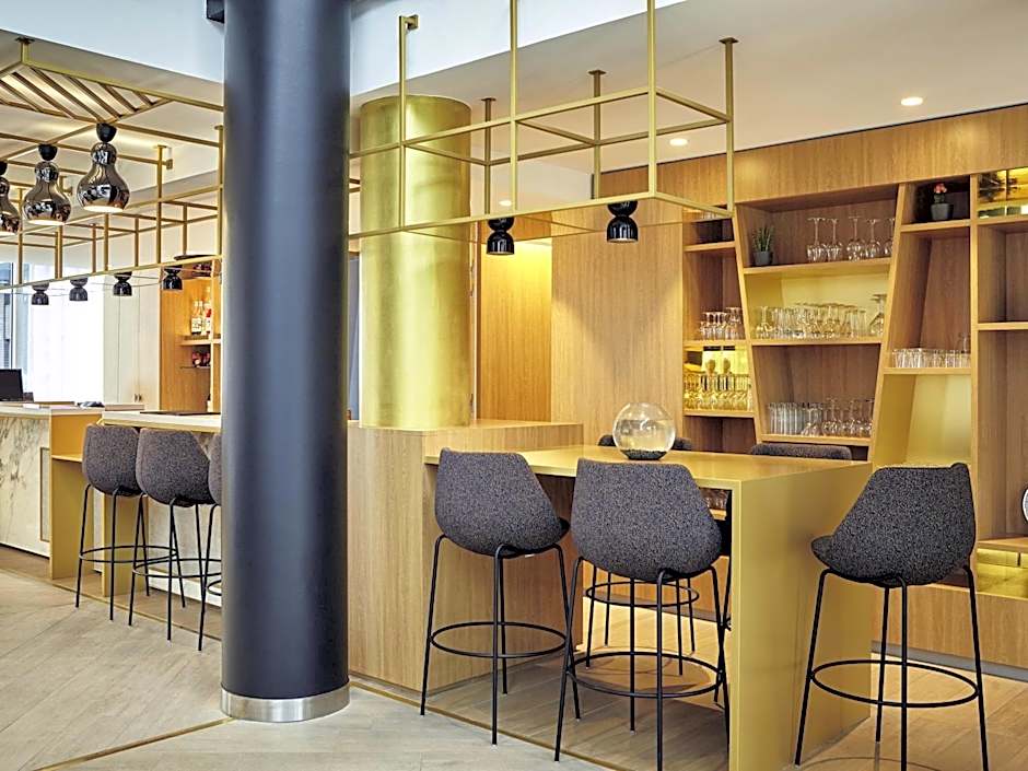 Mercure Paris La Défense Grande Arche Hotel