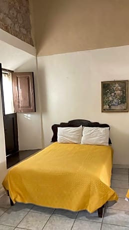 Basic Triple Room