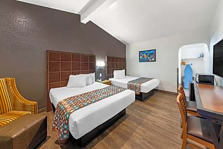 Standard Queen Room with Two Queen Beds