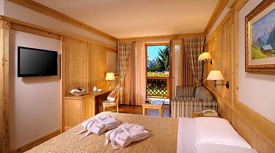 Tevini Dolomites Charming Hotel