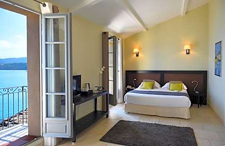 Deluxe Suite with Sea View