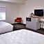 Holiday Inn & Suites Farmington Hills - Detroit NW, an IHG Hotel By IHG