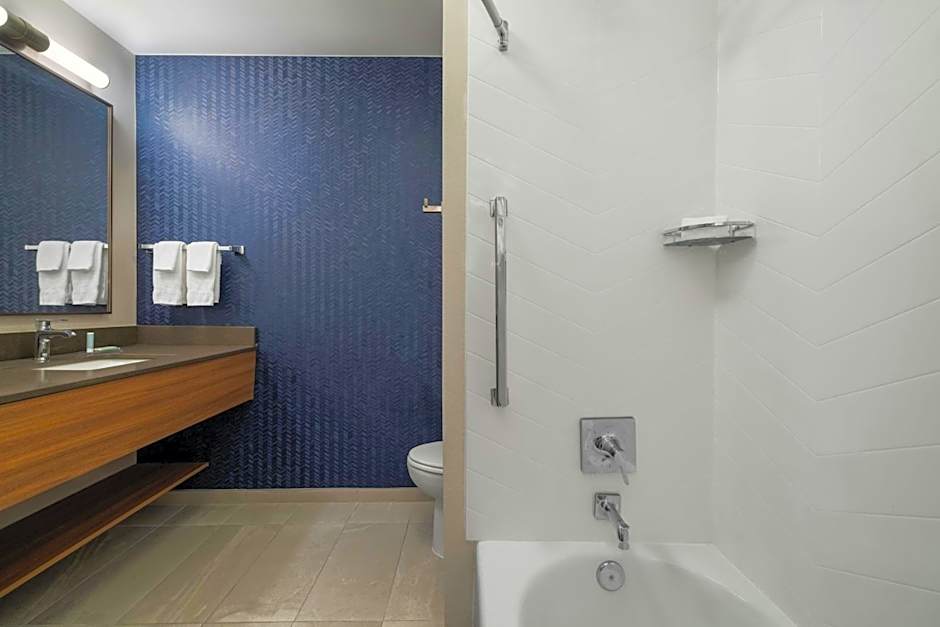 Fairfield Inn & Suites by Marriott Cumberland