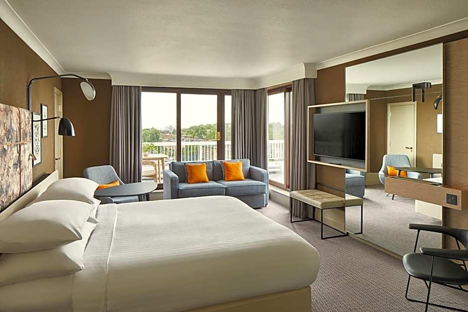 Photo 1 of 11 of Junior Suite