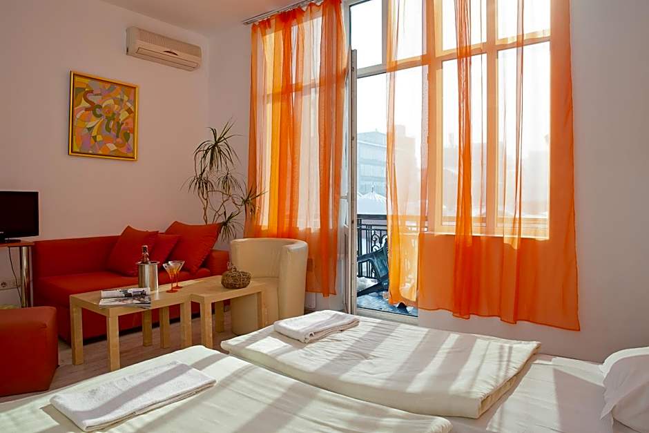 Scotty's Boutique Hotel