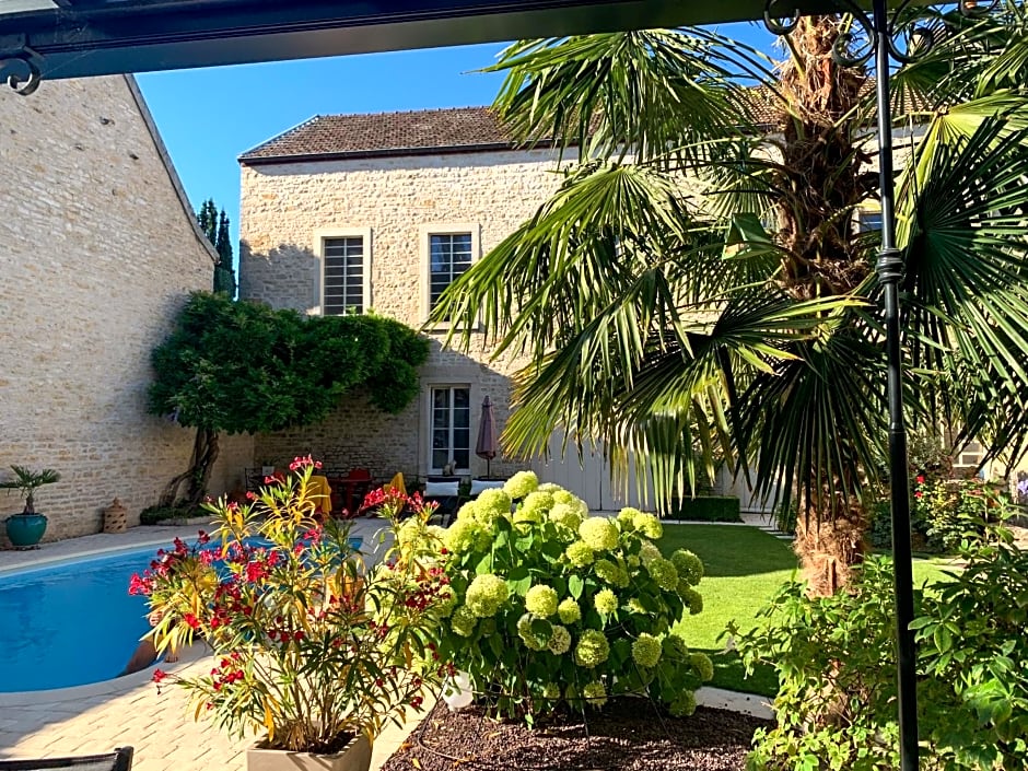 "LE JARDIN" Chambre de charme, piscine a Meursault